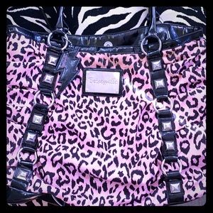 Big pink cheetah betseyville bag 💕